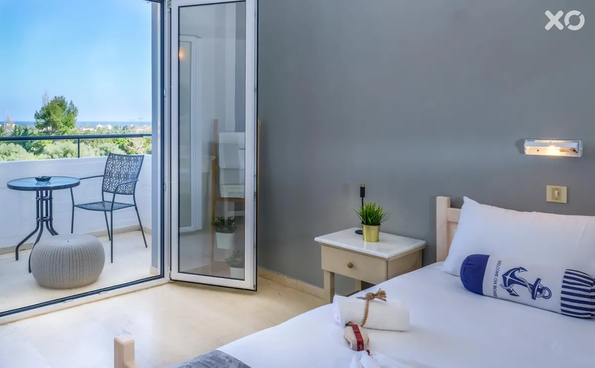Pasiphae Hotel