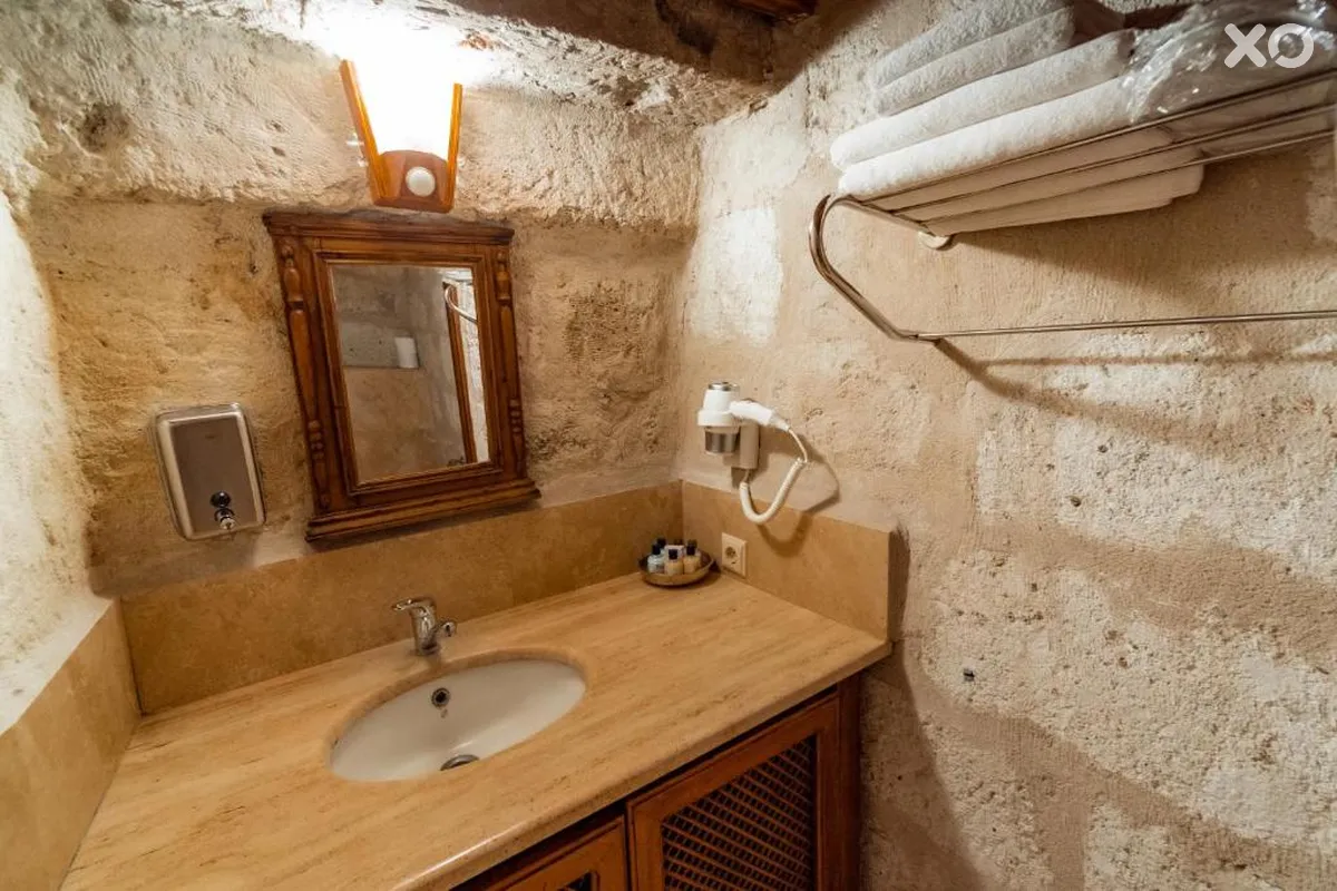 Amber Cave Suites