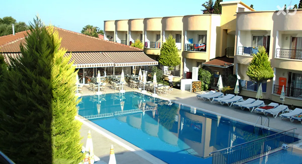 Sayanora Hotel
