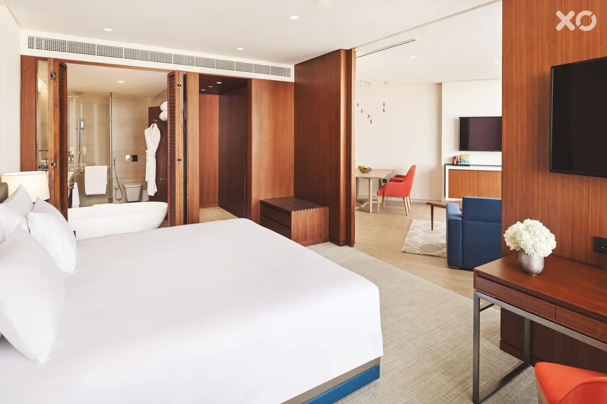 JA Lake View Hotel