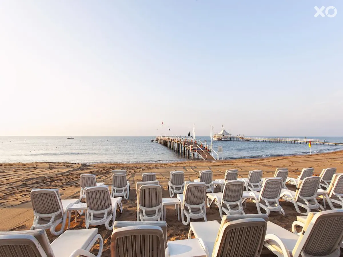 Dobedan Beach Resort Comfort Side