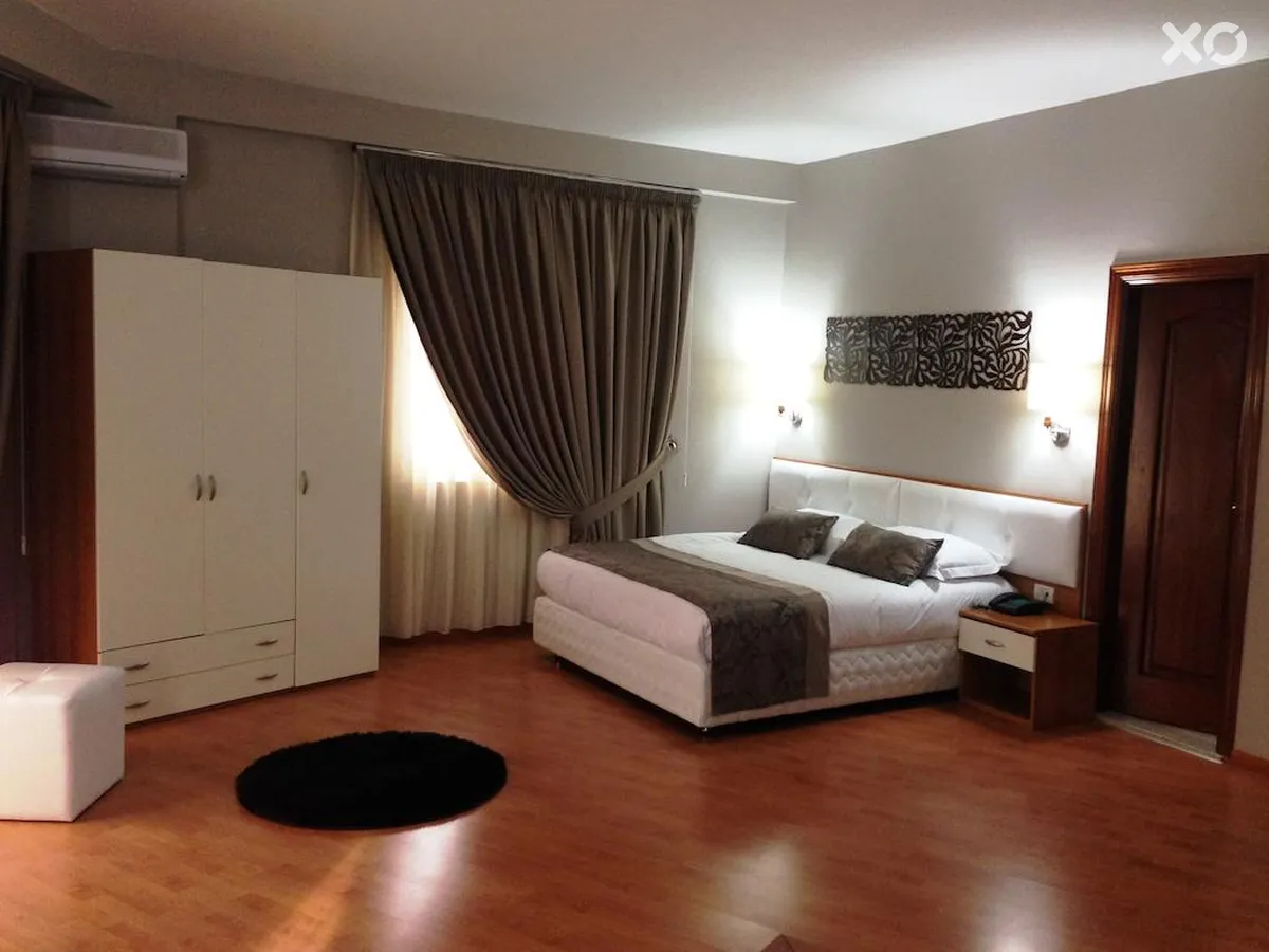 Arvi Hotel