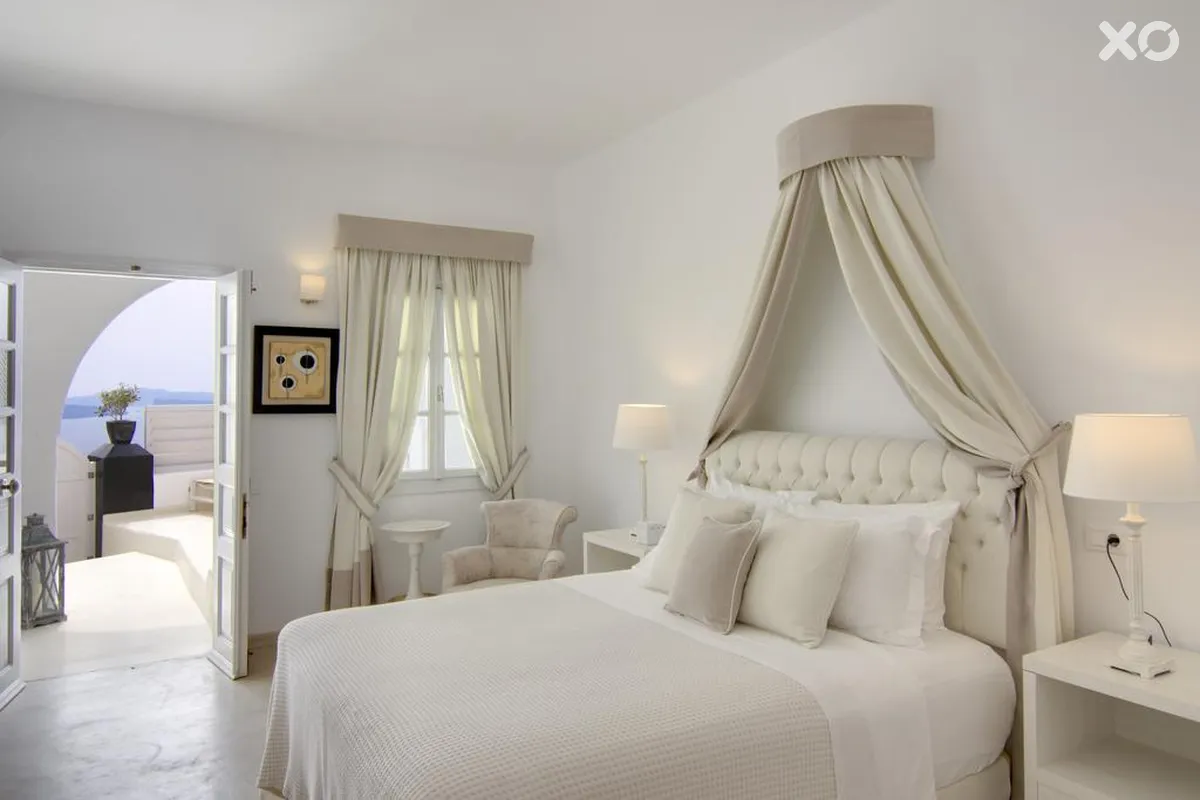 Santorini Secret Suites & Spa