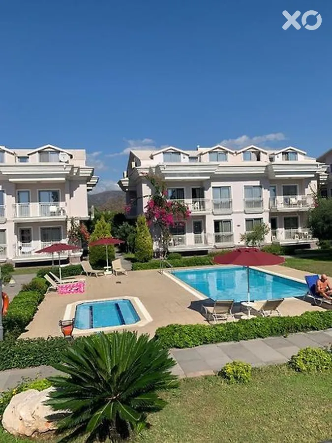 Daphne Residence