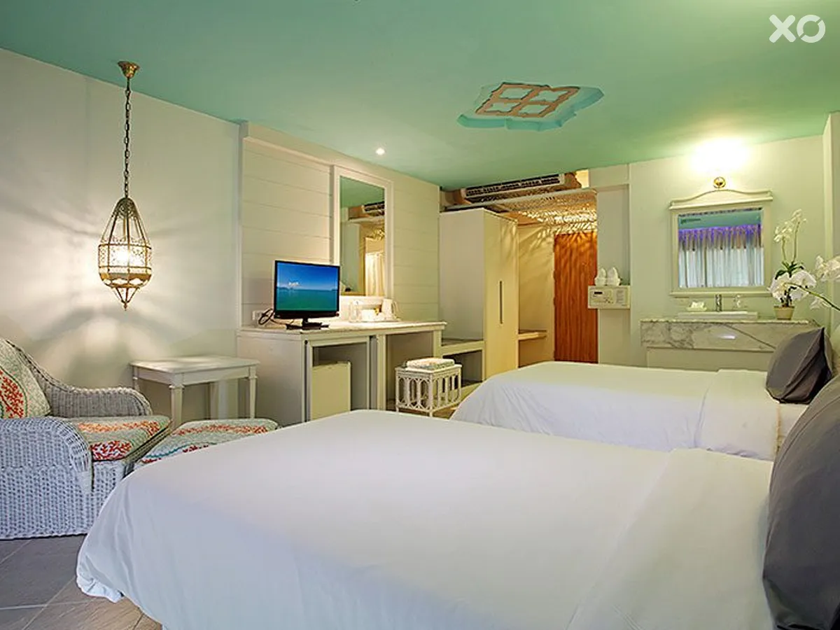 The Verandah Hotel