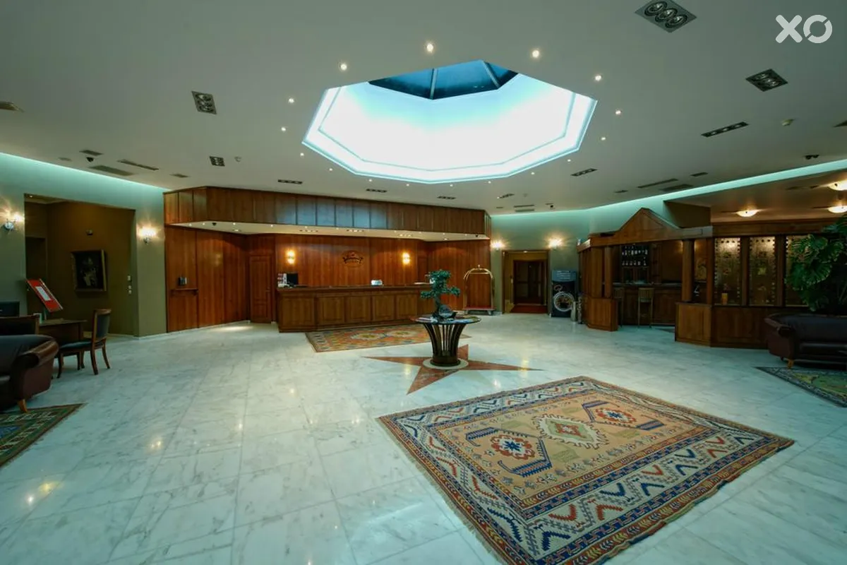 Royal Hotel