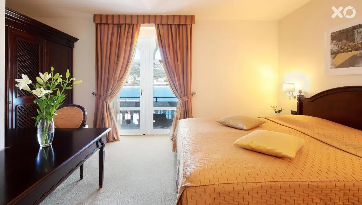Arbiana Hotel