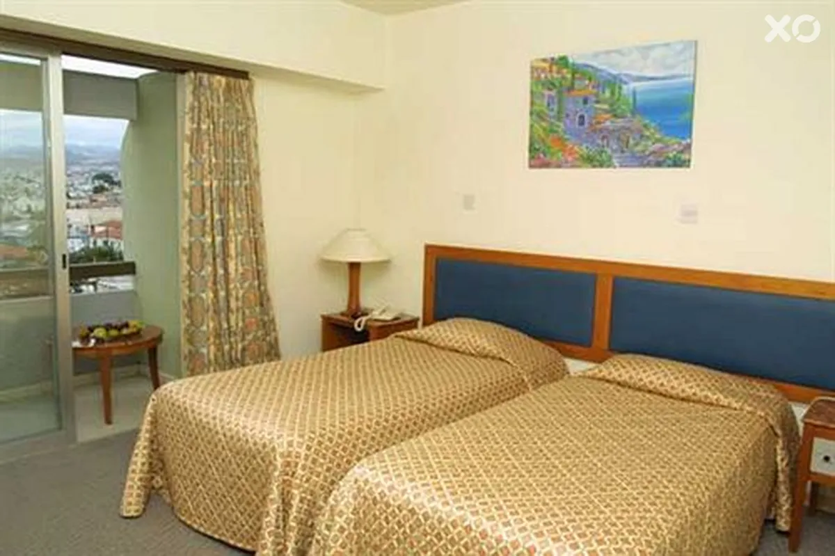 Pefkos Hotel