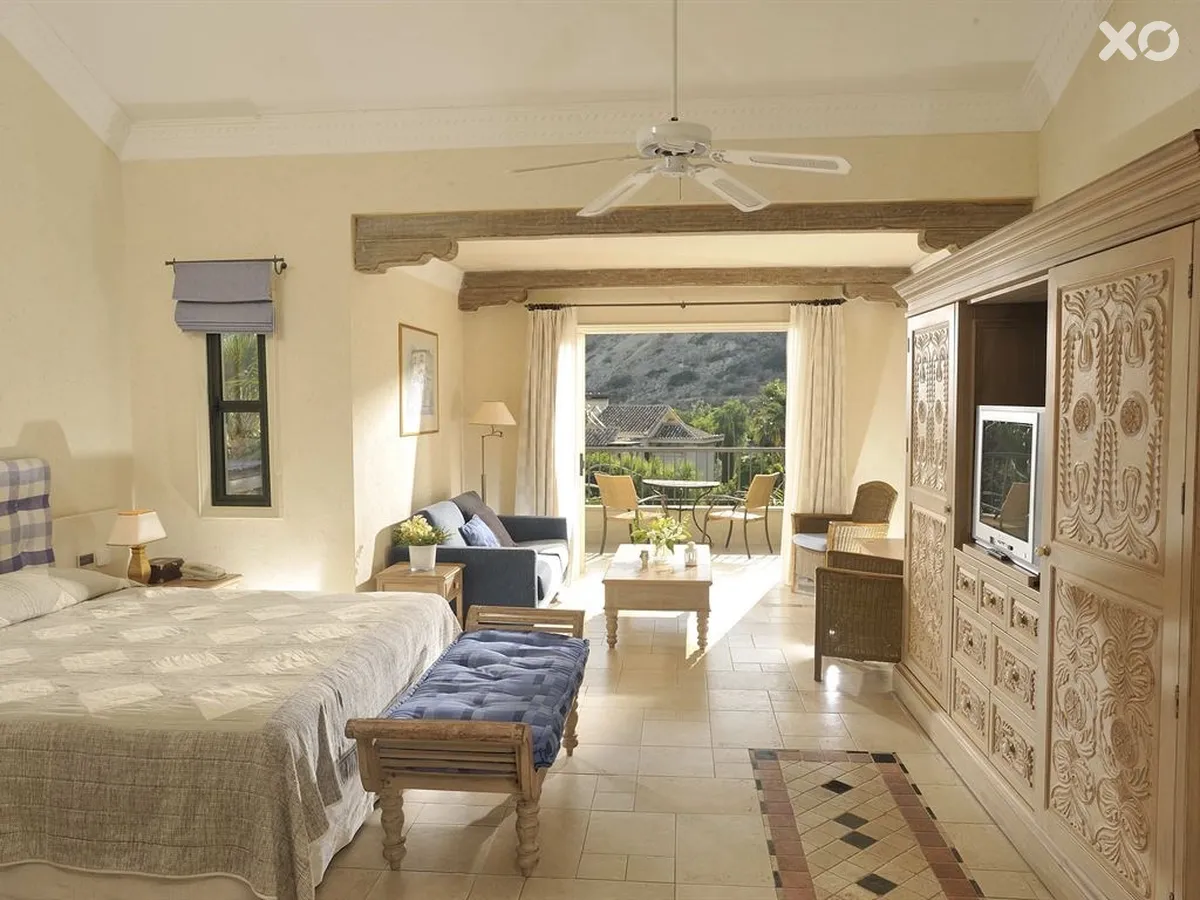 Columbia Beach Resort Pissouri