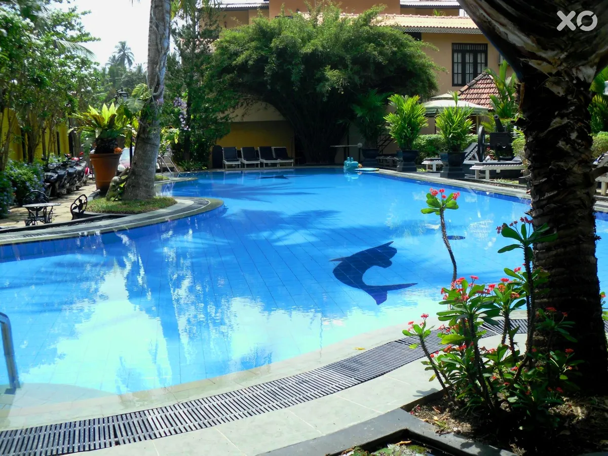 Flower Garden Hotel