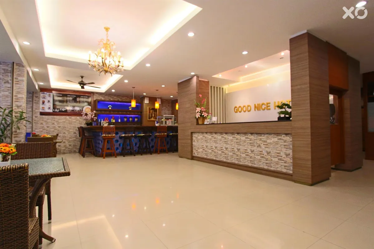 Good Nice Hotel