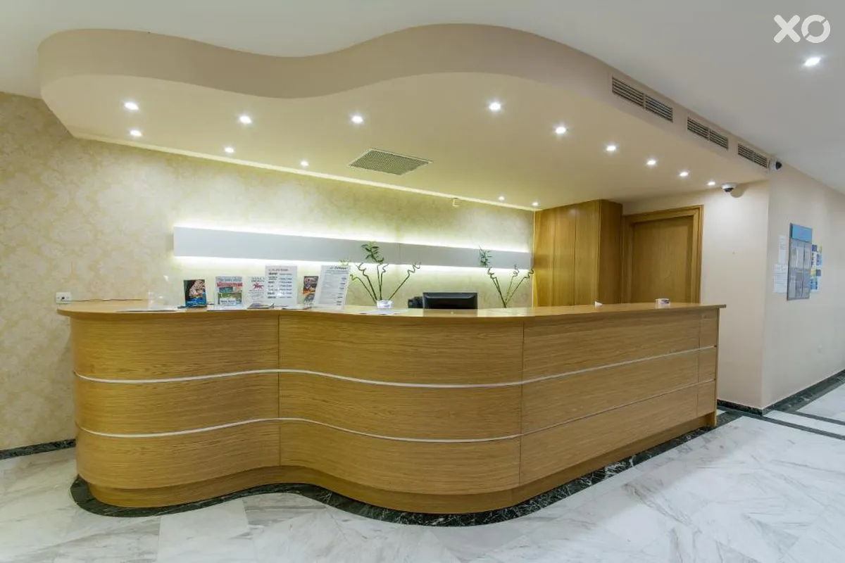 Roseland Hotel
