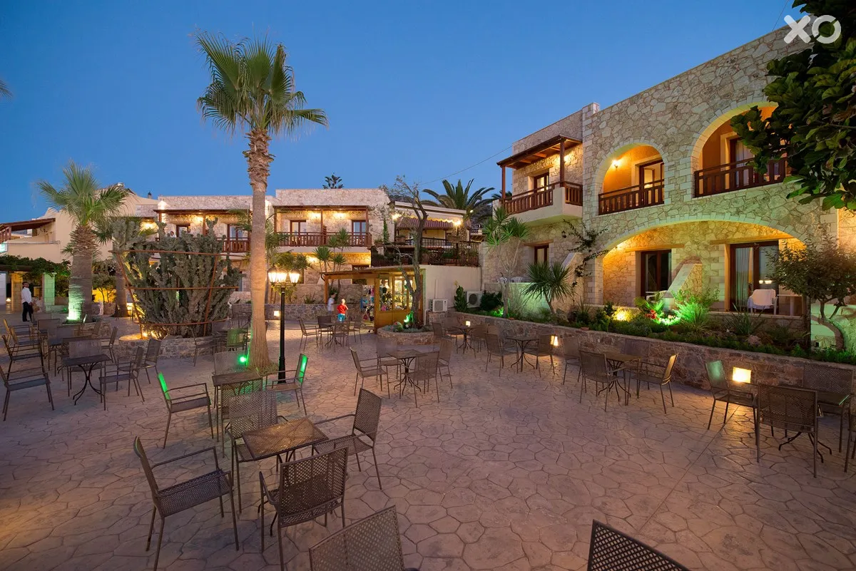 Cactus Village Hotel & Bungalows