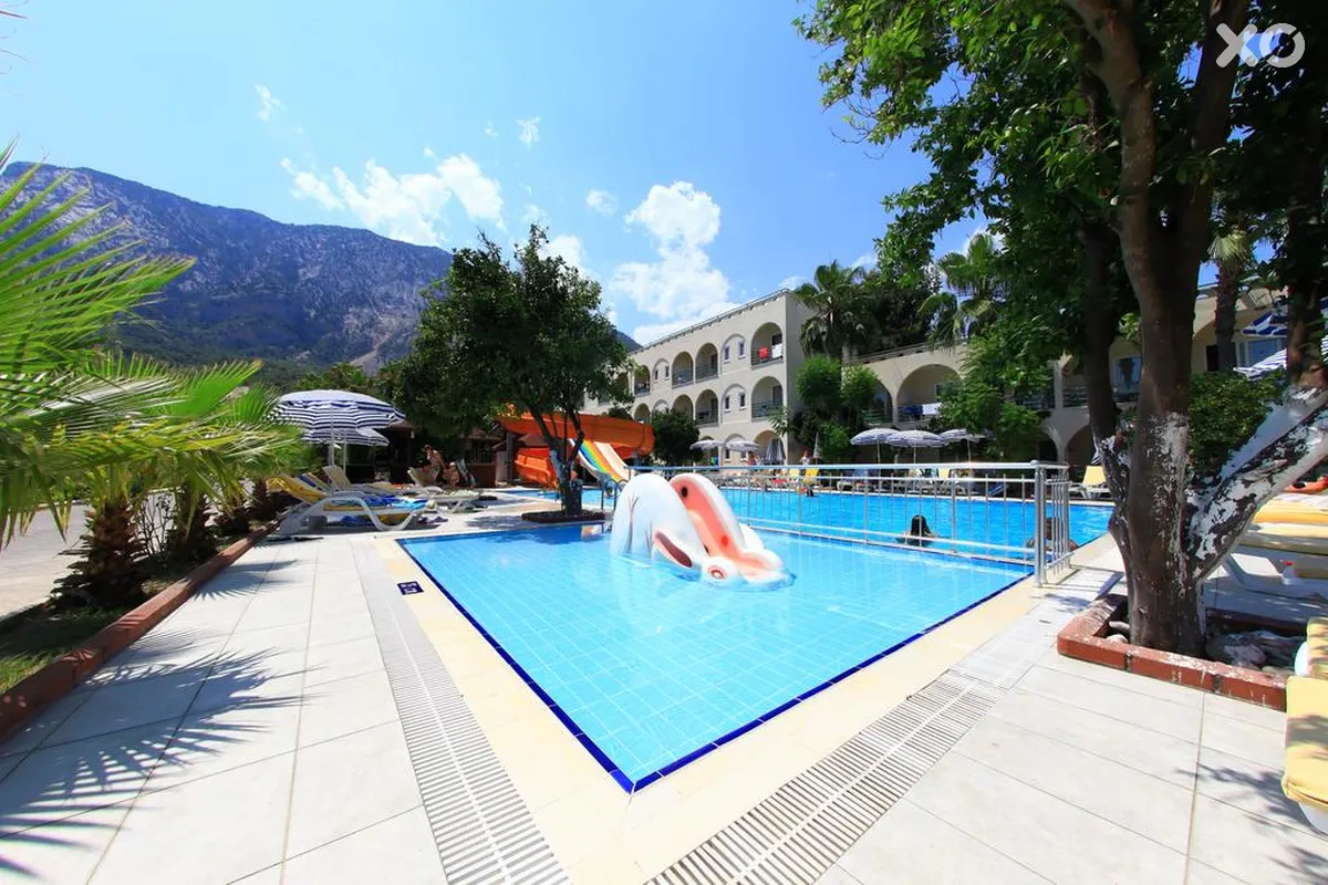 Golden Sun Hotel