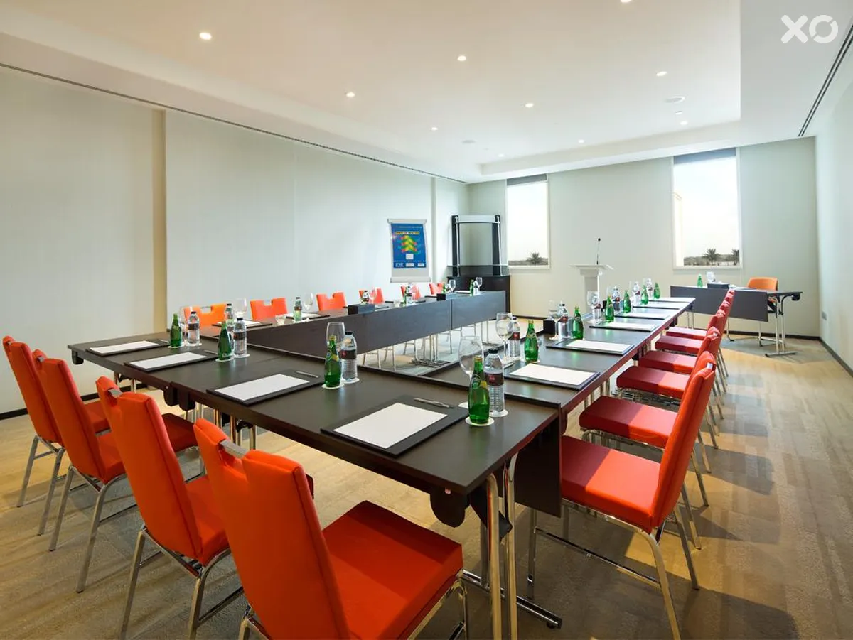Ibis One Central