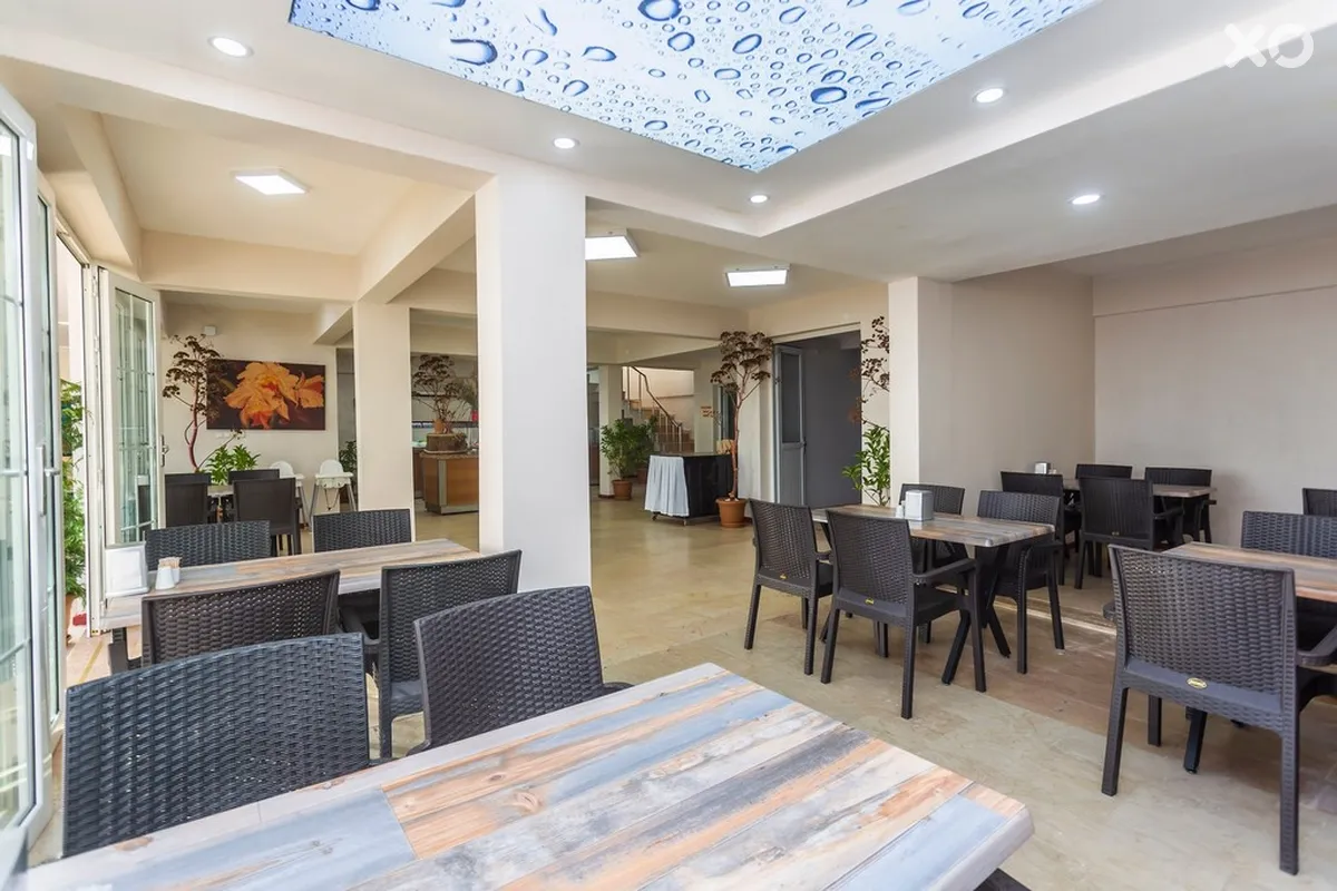 Tiana Moonlight Hotel