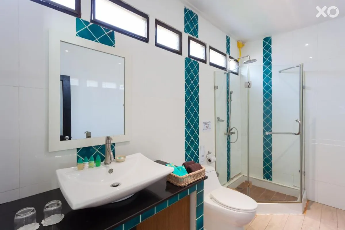 Phi Phi Long Beach Resort & Villa