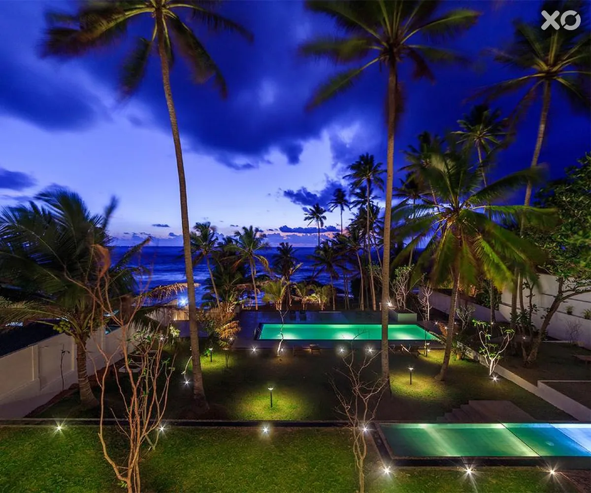 R Degrees Hotel