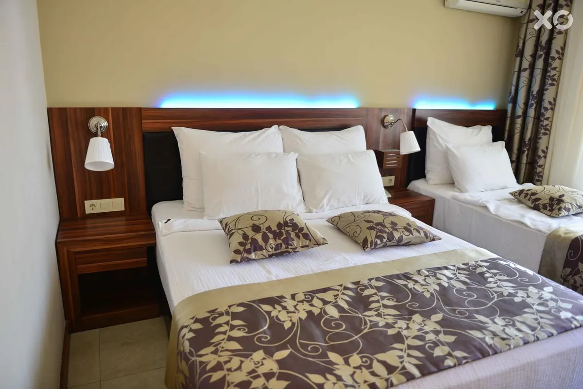 Kandelor Hotel