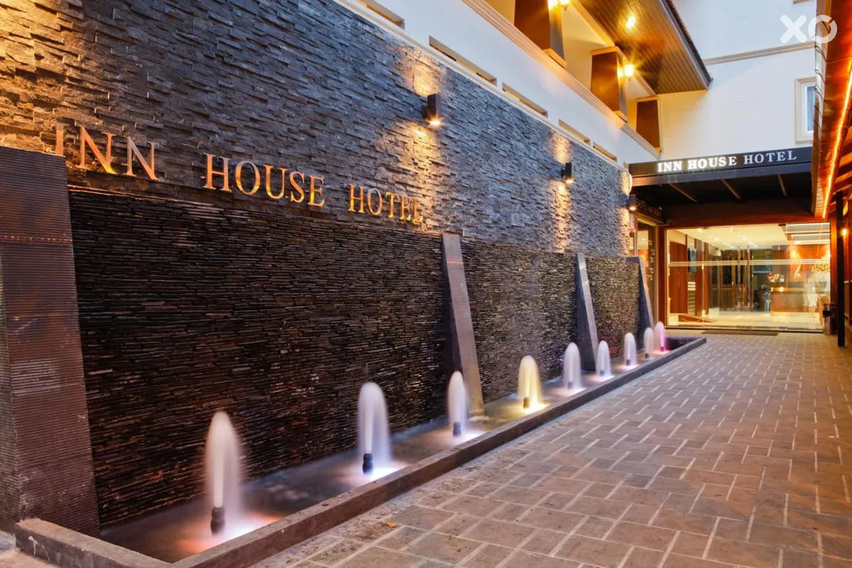 Inn House Hotel