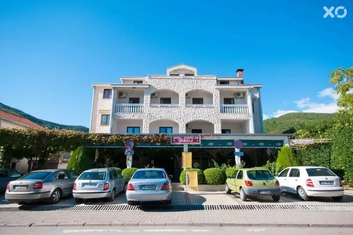 Grbalj Hotel