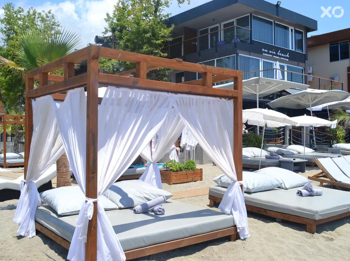 En Vie Beach Boutique Hotel