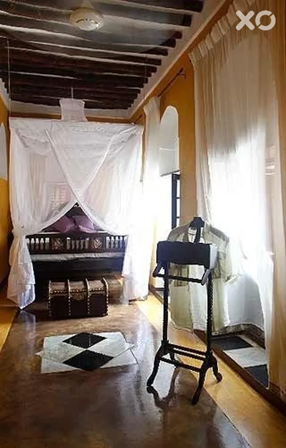 Kholle House