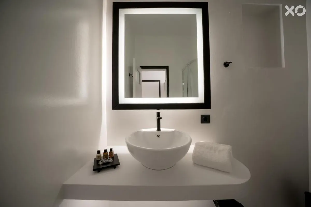 Divelia Hotel