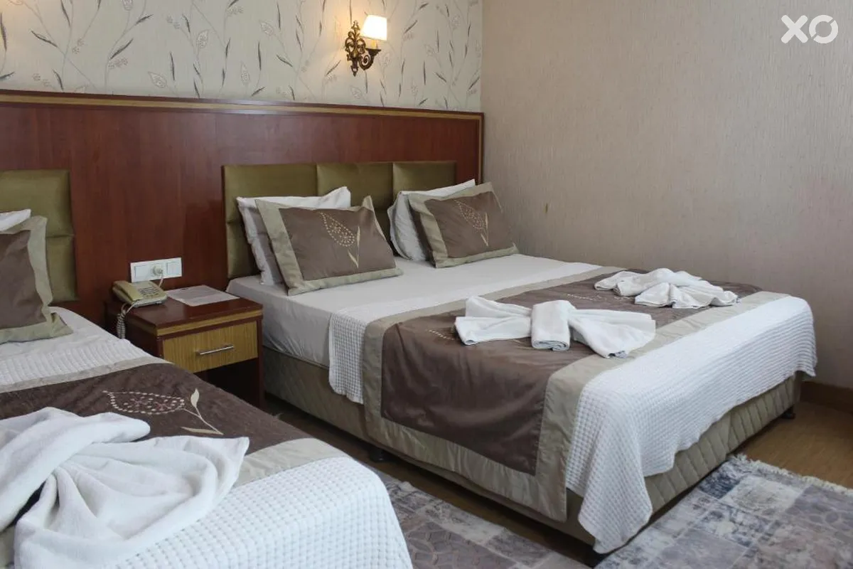 Hermanos Hotel