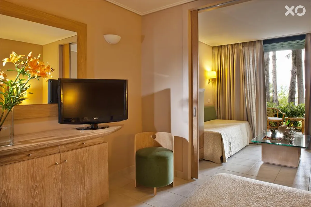 Kontokali Bay Resort & Spa