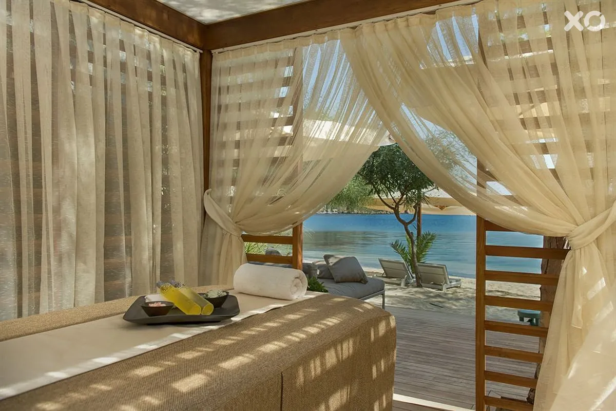 D Maris Bay