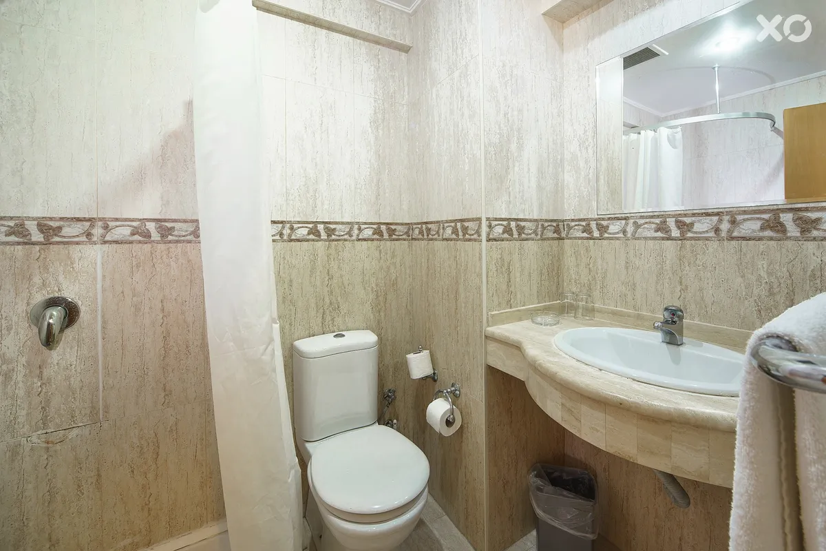 Larissa Inn Hotel