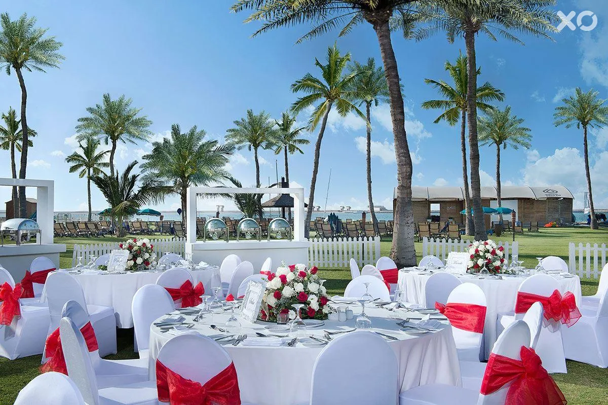 JA Palm Tree Court