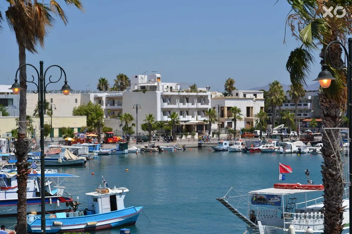 Astron Hotel