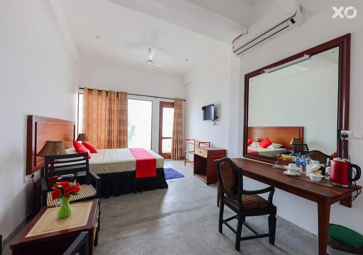 Sea Breeze Hotel