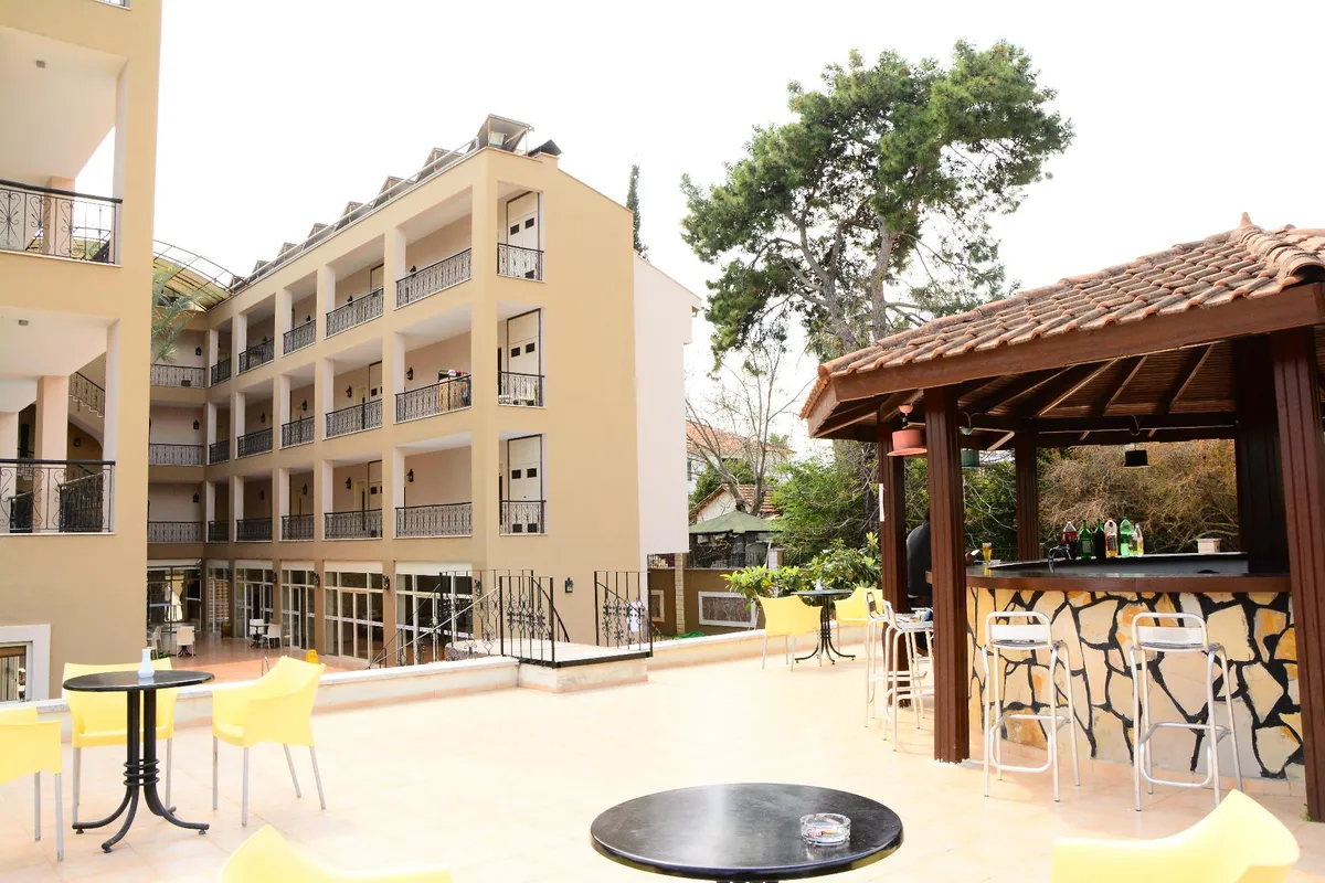 Club Park Marina Hotel