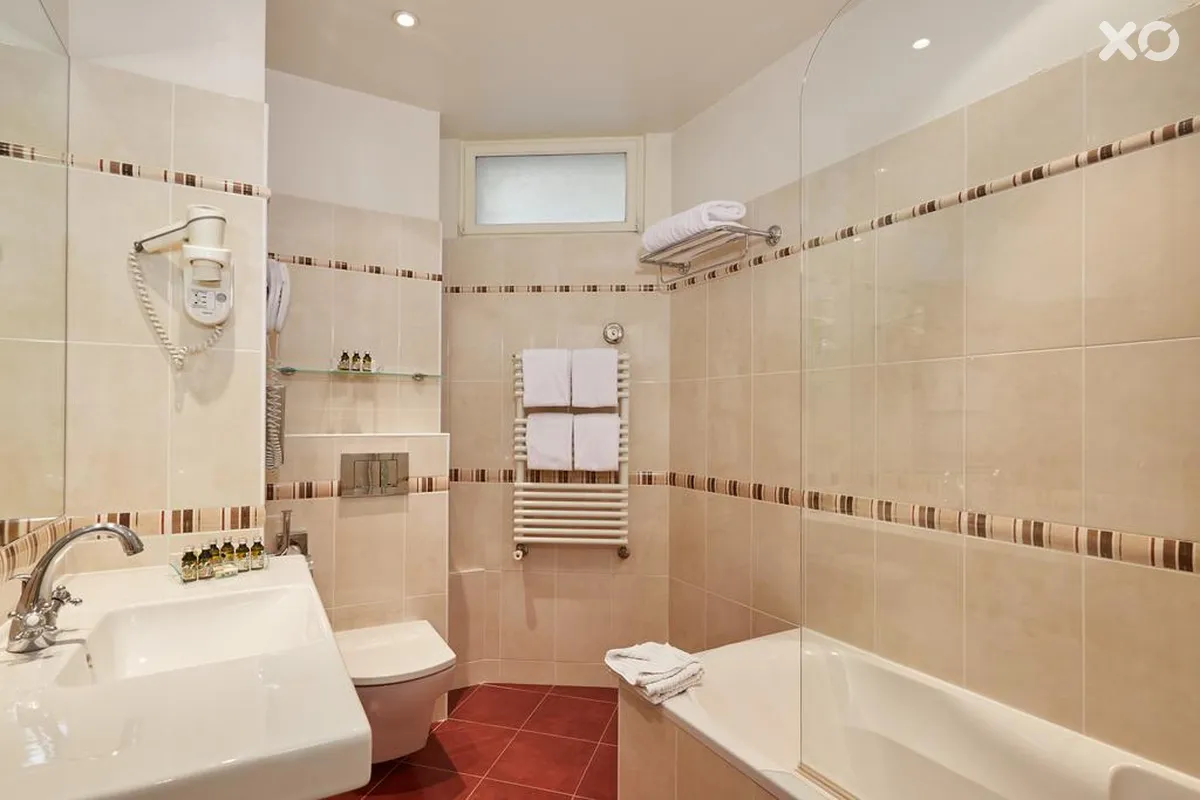 Mayfair Paris Hotel