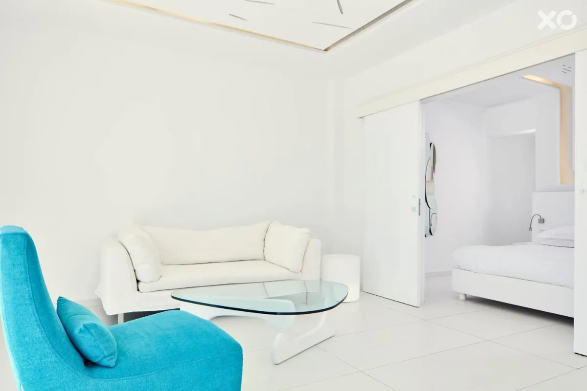 So White Club Resort