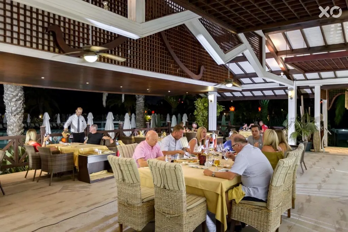Royal Wings Hotel