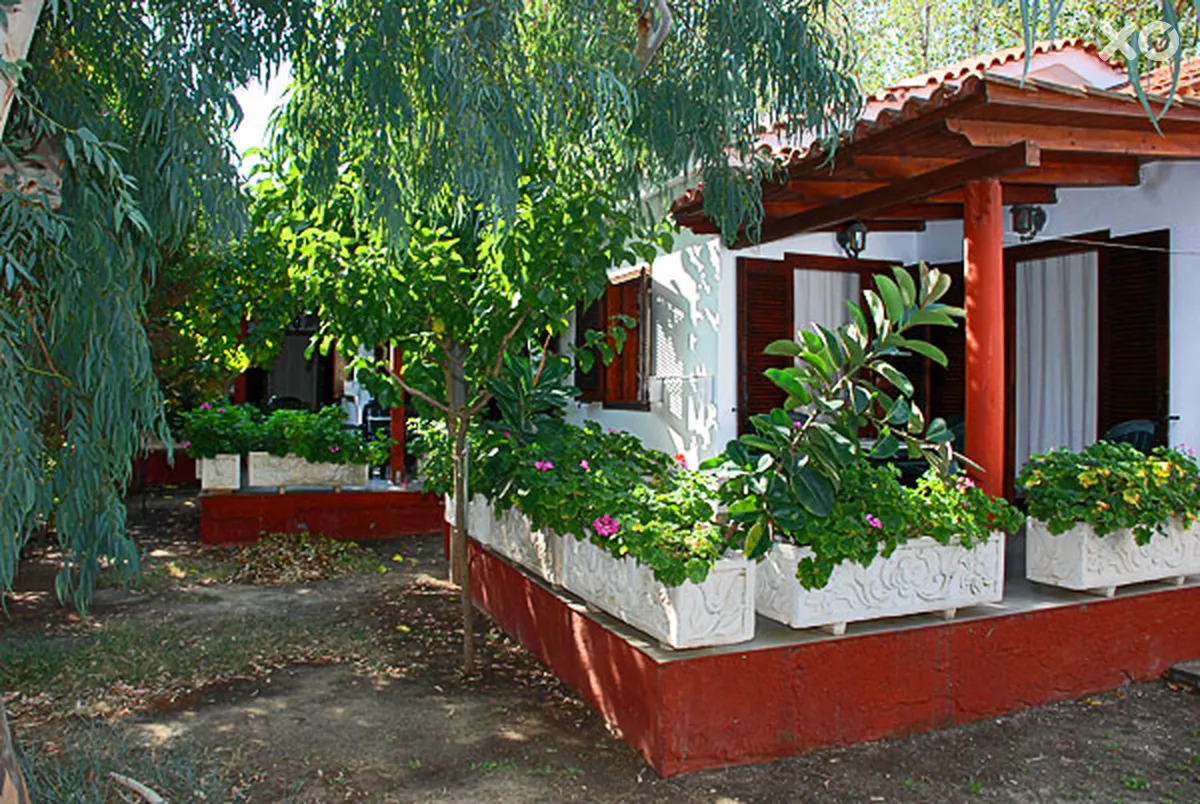 Alykes Park Bungalows & Apartments