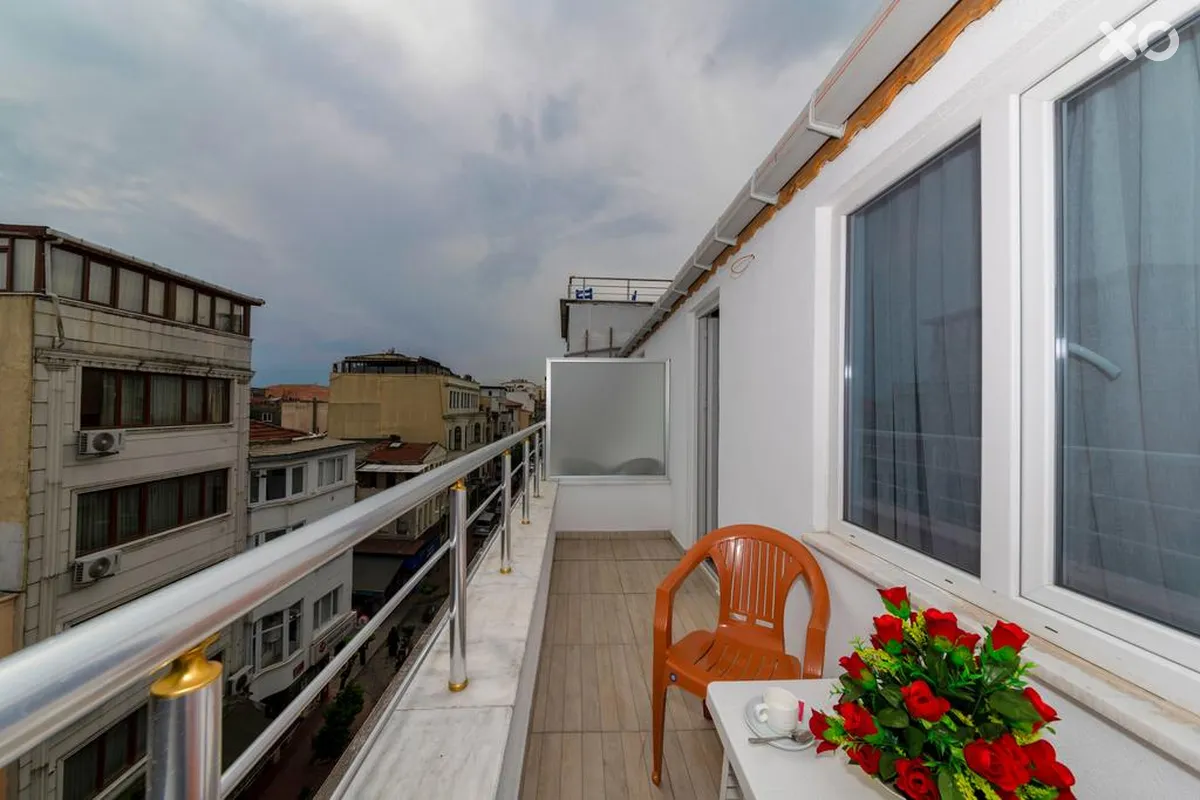 Raimond Hotel