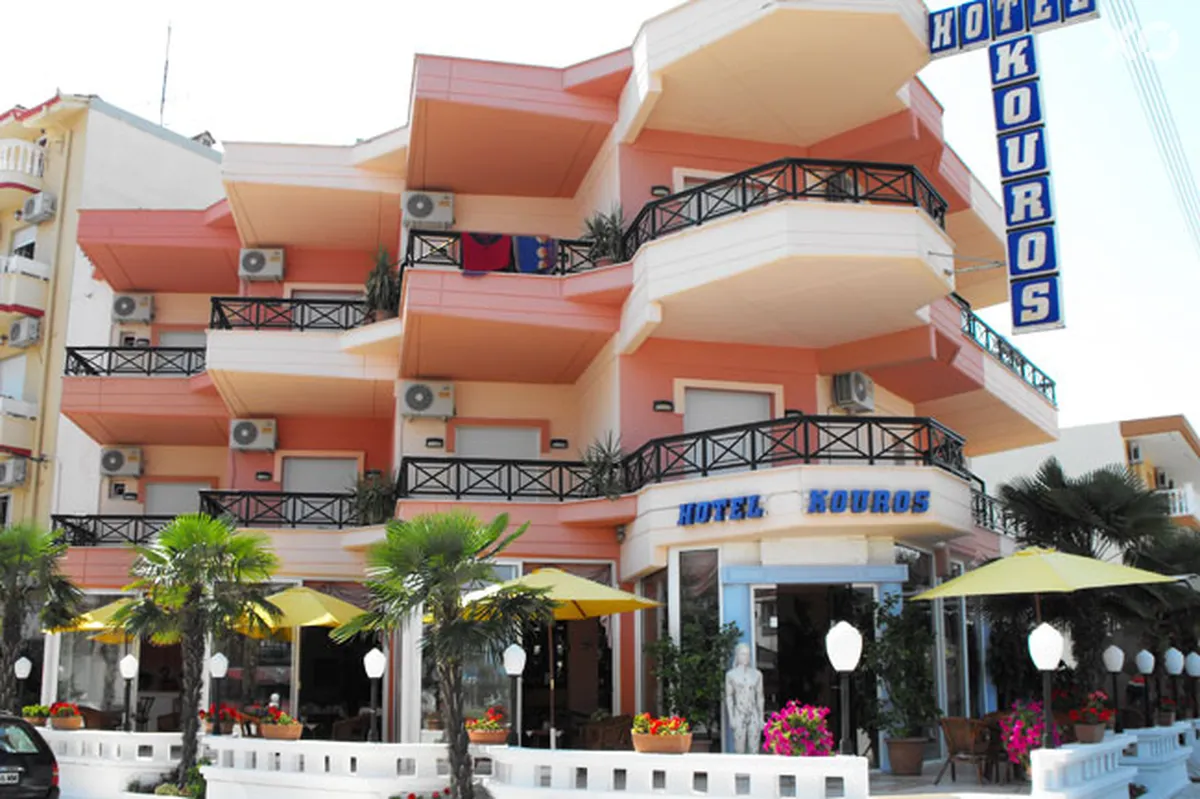 Kouros Hotel