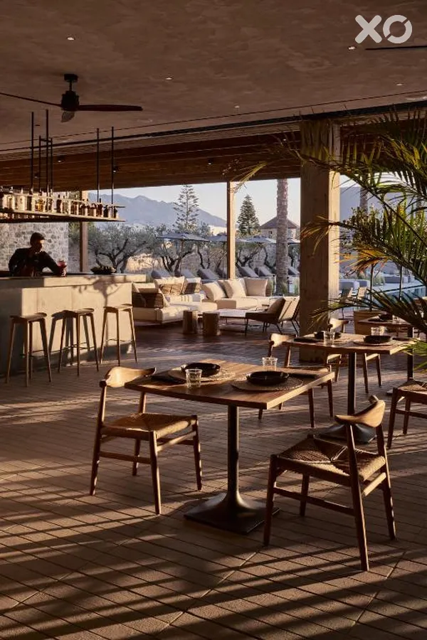 Theros All Suite Hotel