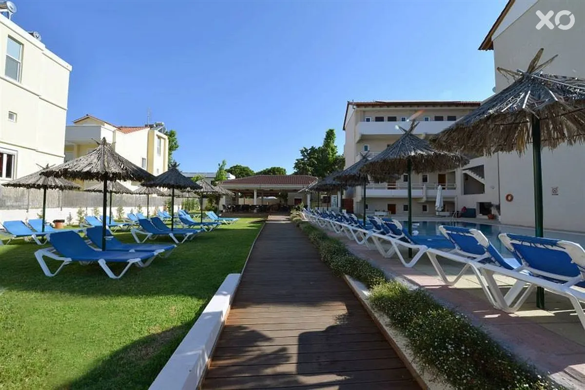 Sunday Hotel
