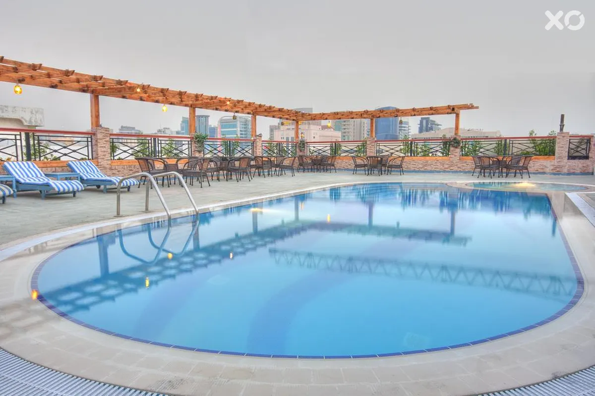 Landmark Summit Hotel