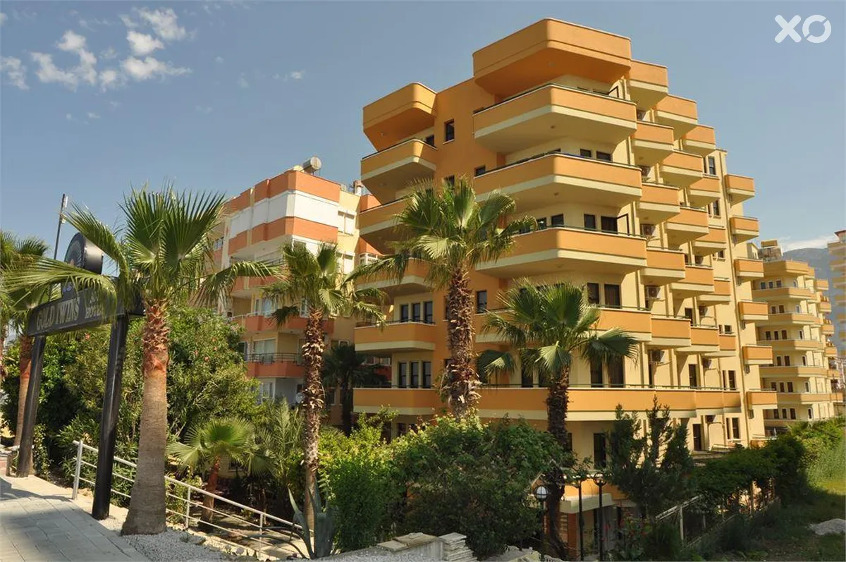 Gold Twins Family Beach Hotel