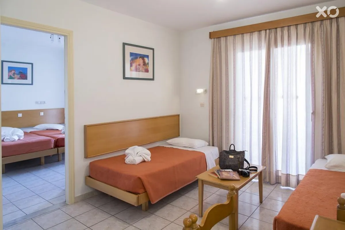 Erato Studios & Apartments