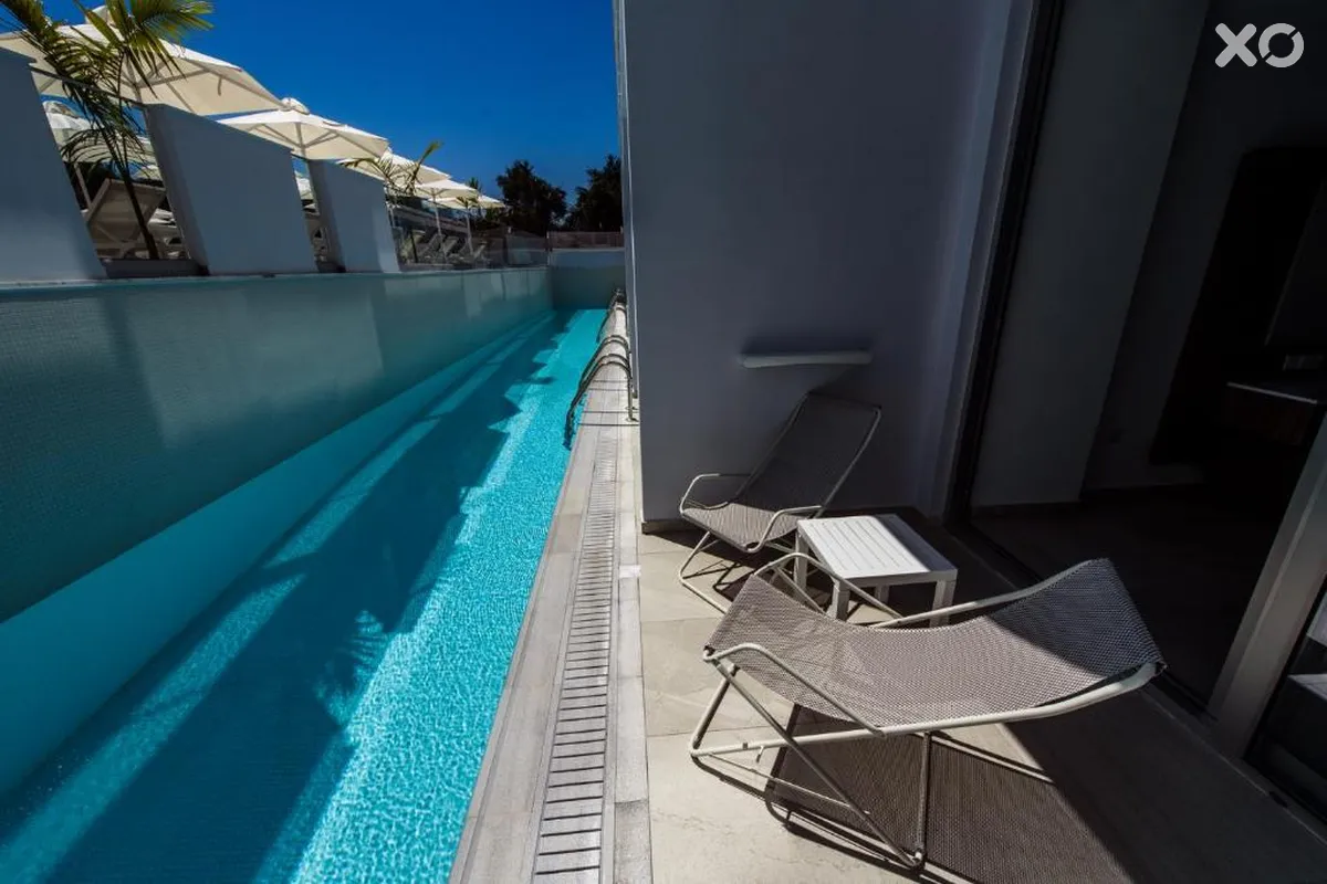 Eleana Hotel