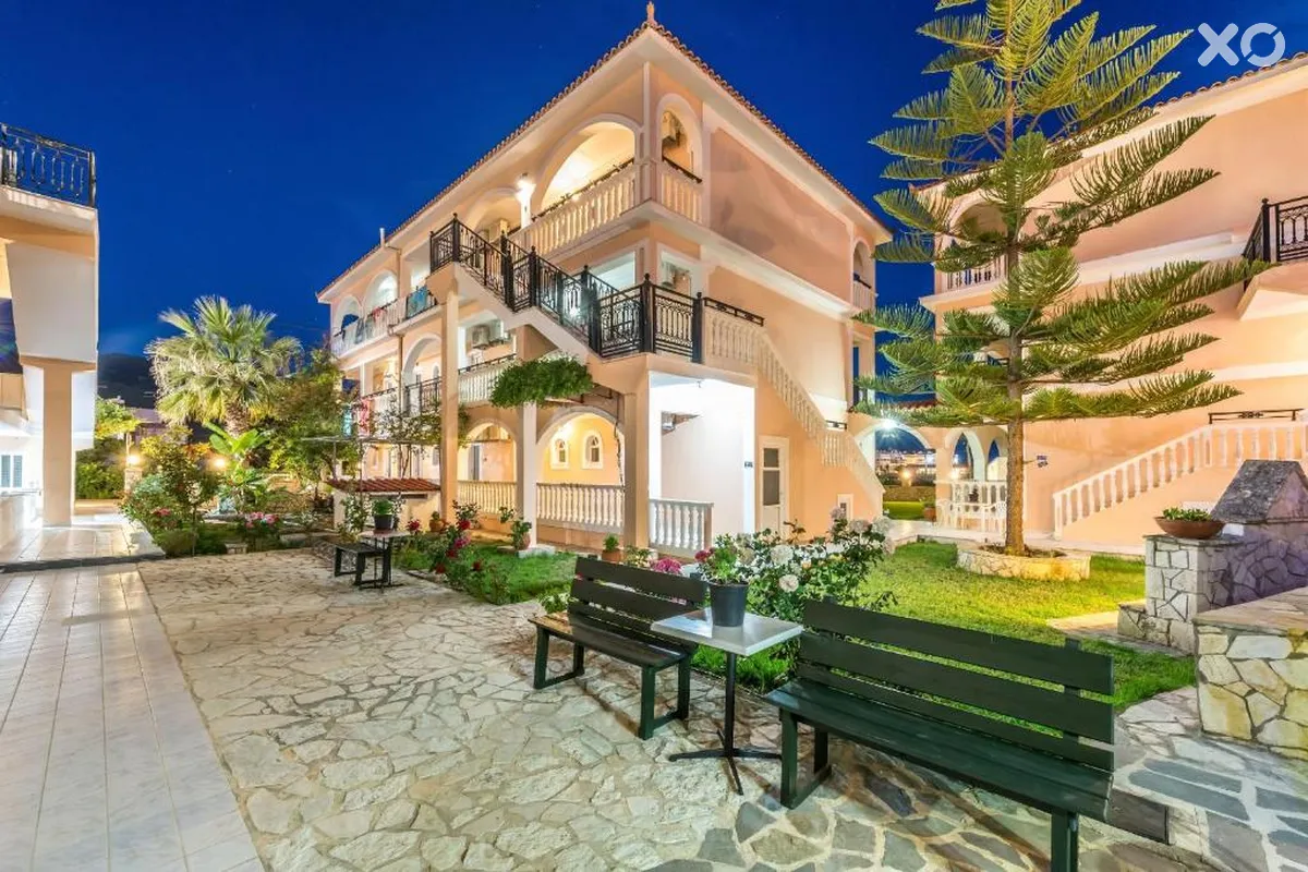 Athina Apartments