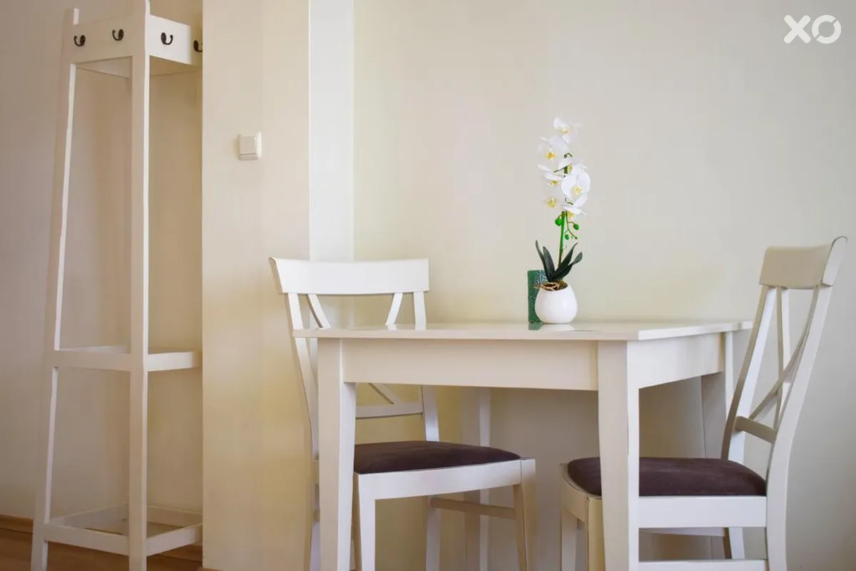 Flores Park Apartments